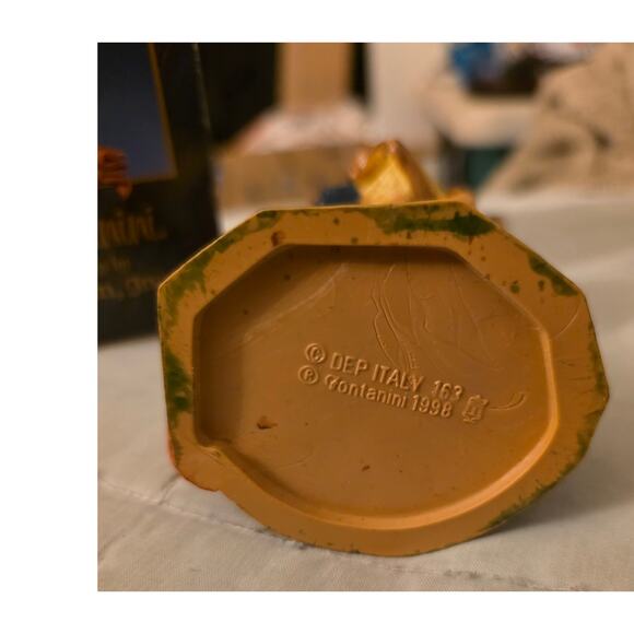 Fontanini Roman THOMAS Rug Merchant 5" Nativity Box & Card - Picture 5 of 6